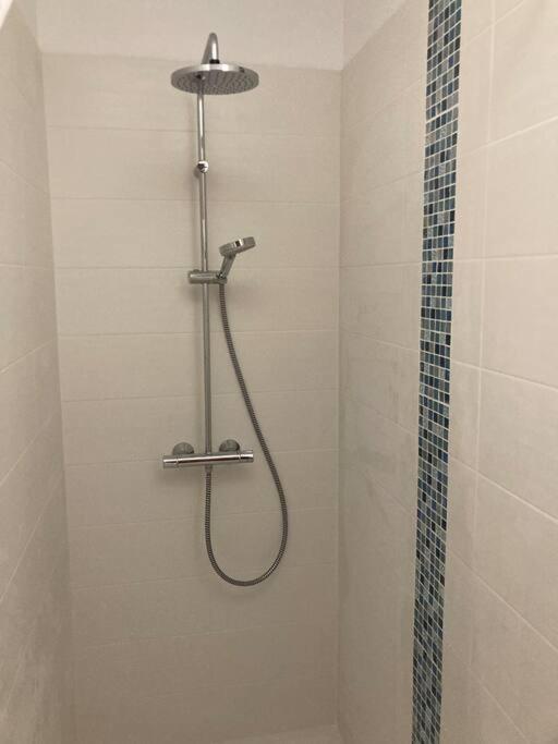 Hyper Centre - 60m² Avec Piscine Chauffee Holiday home *